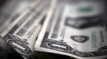 الدولار الأمريكي يواصل تعزيز مكانته كأهم أصول الملاذ الآمن في الأسواق العالمية